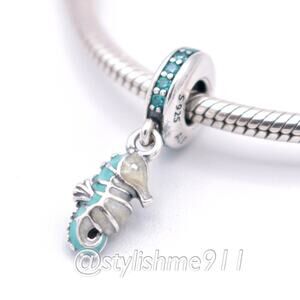 Authentic PANDORA Tropical Seahorse Dangle - 791311MCZ